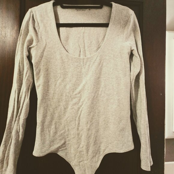 A&F Gray Bodysuit Scoop Neck Large - Picture 1 of 3